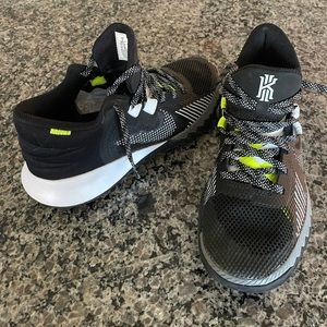 Nike Kyrie Flytrap 5 (men’s)